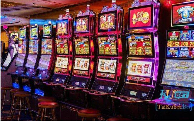 Nổ Hũ Kubet là tên gọi của một trò chơi cá cược trên trang chủ nhà cái Kubet